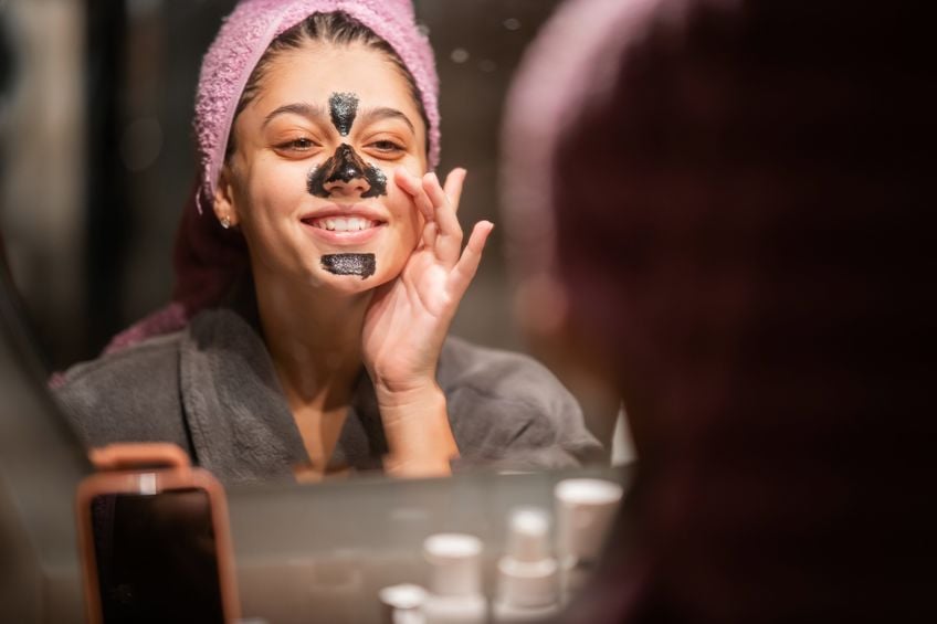 apthorp-pharmacy-AM-vs-PM-Skincare-How-Your-Night-Routine-Should-Work-Differently