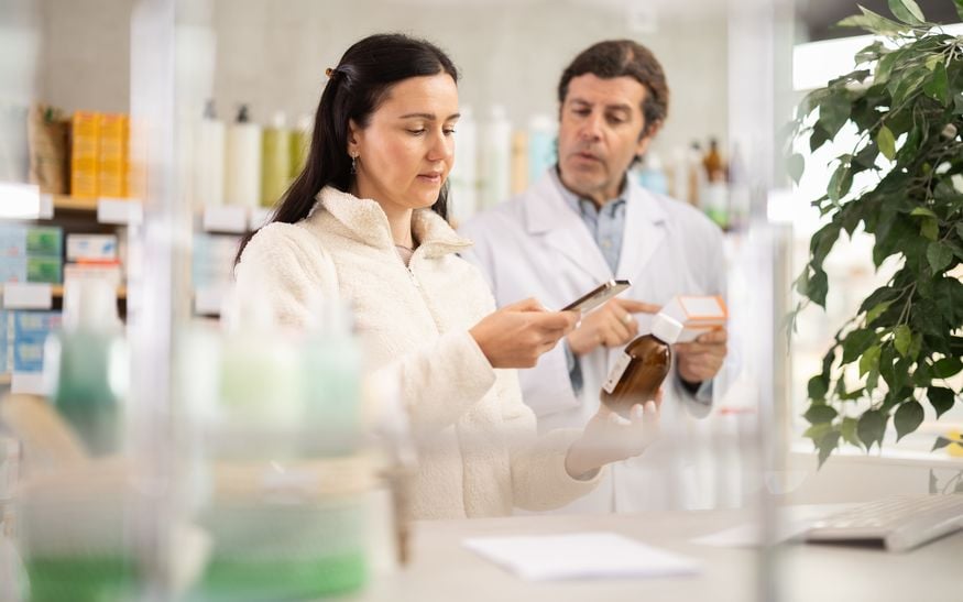 apthorp-pharmacy-Compounding-vs-Conventional-Medication-Personalizing-Your-Health-Needs